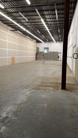 More Photos Of 1000-1082 Taft St, Rockville Warehouse For Lease