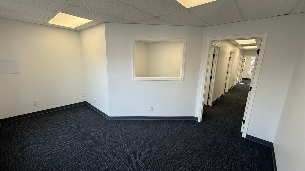 More Photos Of 11801 Brinley Ave, Louisville Medical For Lease