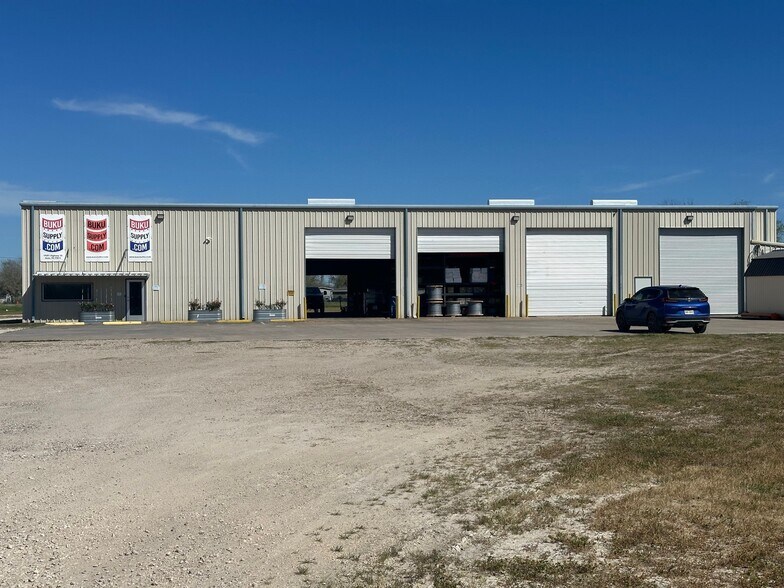 Primary Photo Of 19391 Highway 35, Alvin Warehouse For Sale