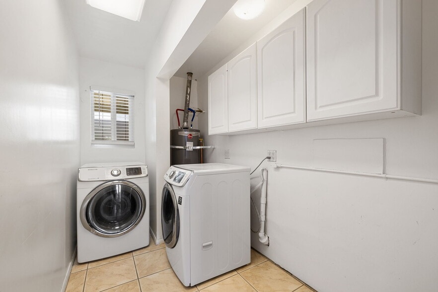More Photos Of 2080 S Camino Real, Palm Springs Apartments For Sale