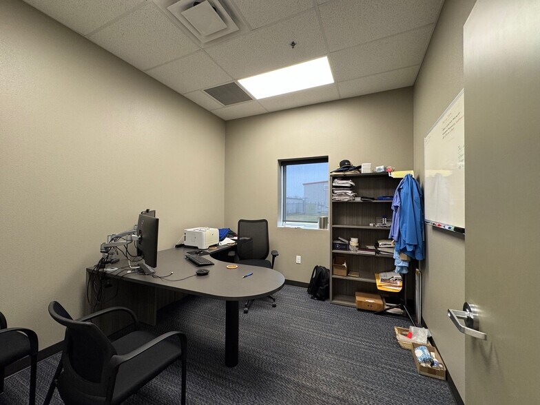 More Photos Of 5936 Imperial Loop, College Station Industrial For Lease