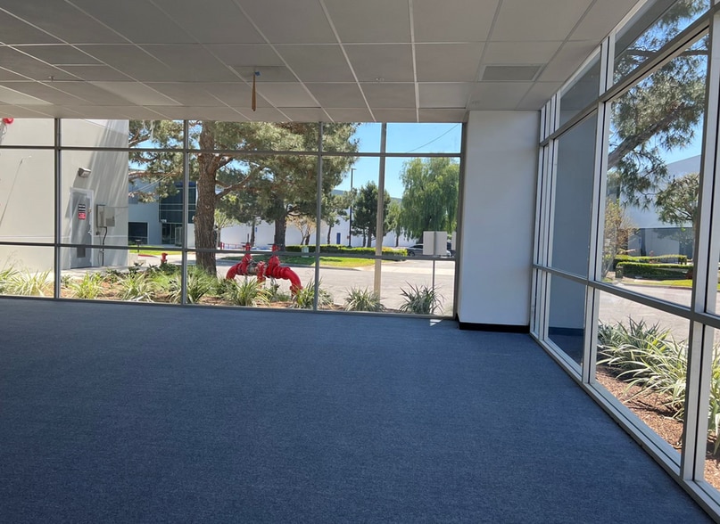 More Photos Of 11295 Inland Ave, Jurupa Valley Manufacturing For Sale