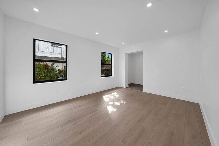 More Photos Of 1370 SW 5th St, Miami Apartments For Sale