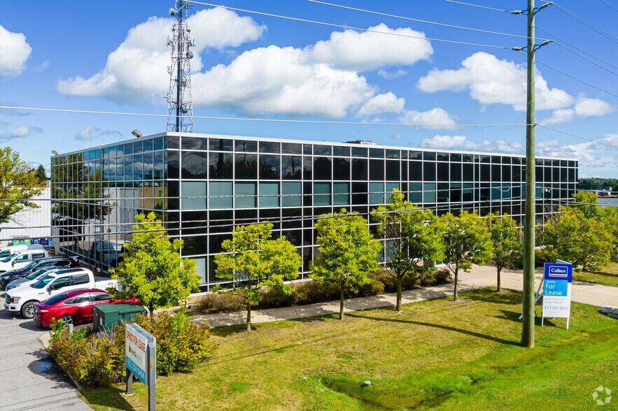 More Photos Of 4043 Carling Ave, Ottawa Office For Lease