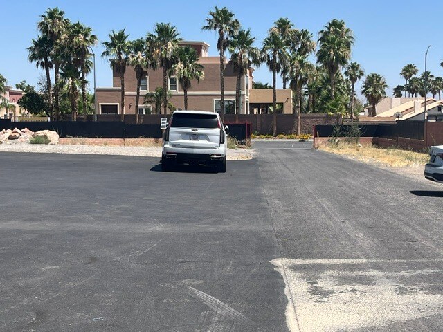 More Photos Of 6265 W Russell Rd, Las Vegas Flex For Sale