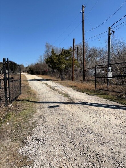 More Photos Of 110 Meyers Rd, Buda Land For Sale