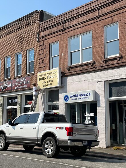 More Photos Of 8610 Old State Rd, Holly Hill General Retail For Lease