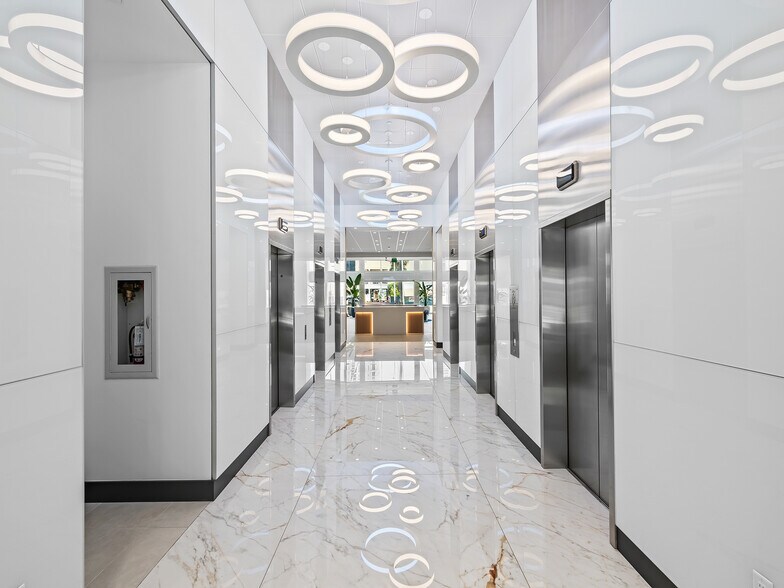 More Photos Of 500 E Broward Blvd, Fort Lauderdale Office For Lease