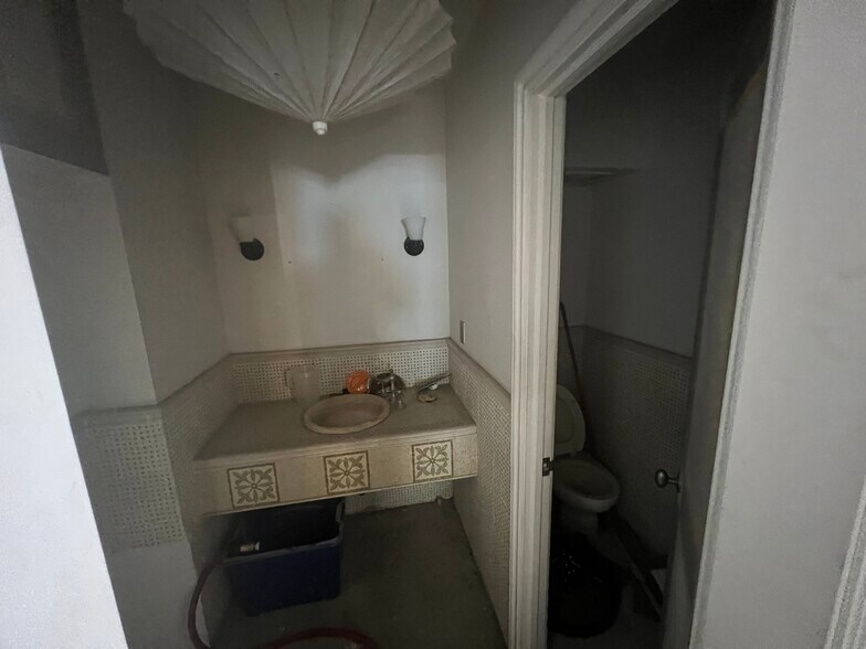 More Photos Of 120 Thompson St, New York Apartments For Lease