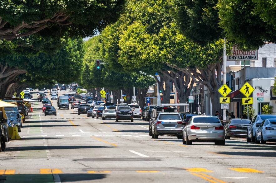 More Photos Of 1620 California Ave, Santa Monica Apartments For Sale