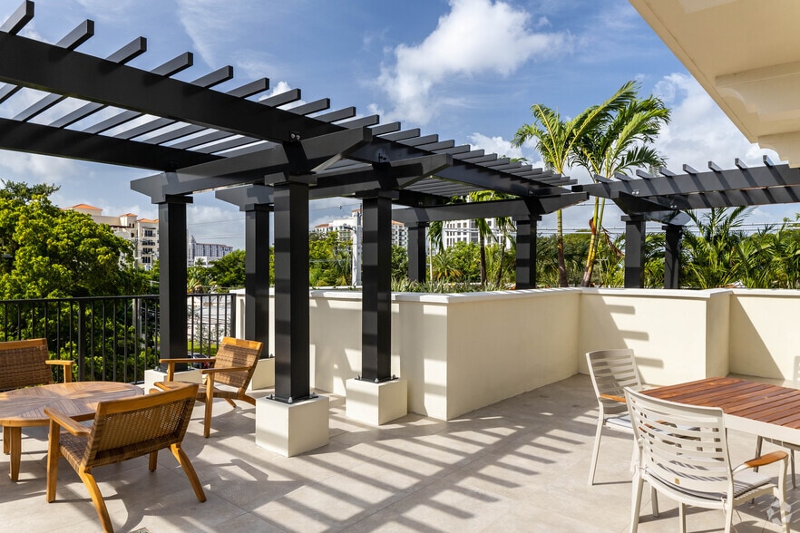 More Photos Of 1091 Galiano St, Coral Gables Apartments For Sale