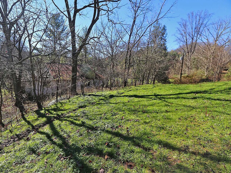 More Photos Of 000 Russ Ave, Waynesville Land For Sale
