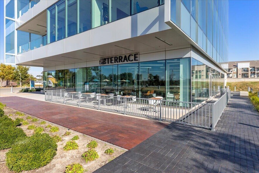 More Photos Of 4201 Rivers Edge Pky, Council Bluffs Office For Lease