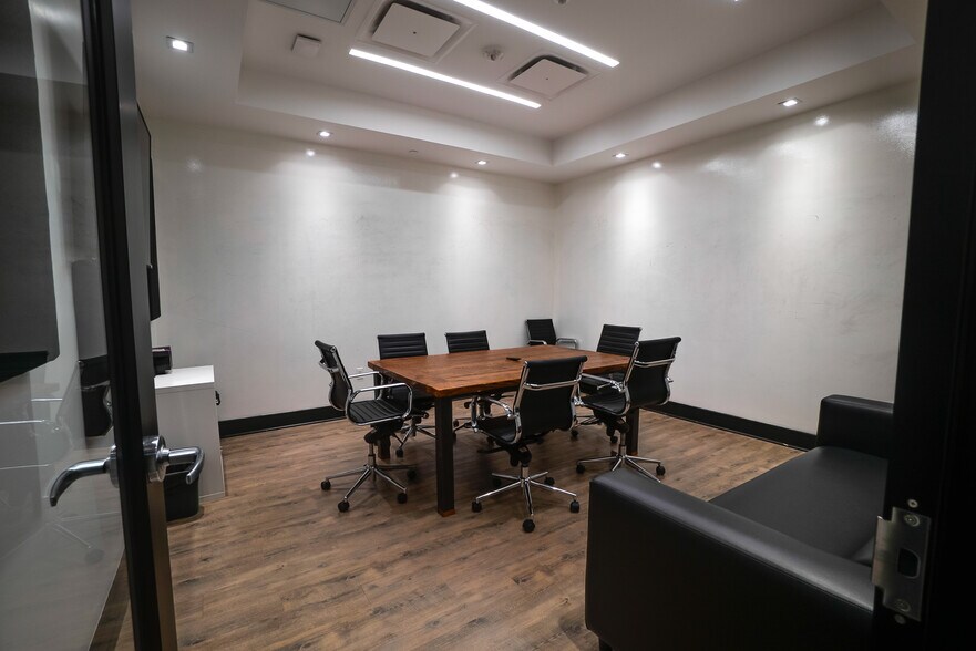 More Photos Of 101 Dickman St, Baltimore Unknown For Lease