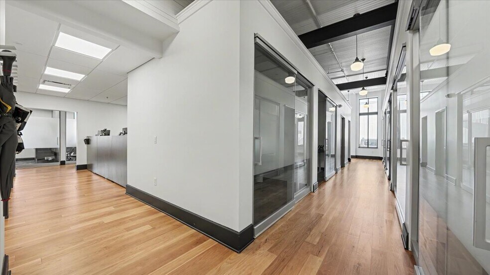 More Photos Of 102 Walnut St, Winona Office Residential For Sale