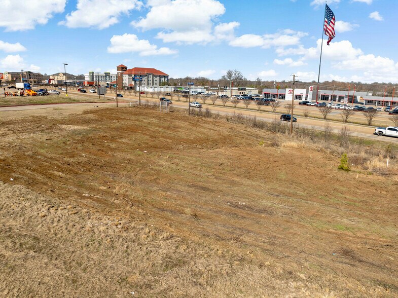 More Photos Of 3200 286 loop, Paris Land For Sale