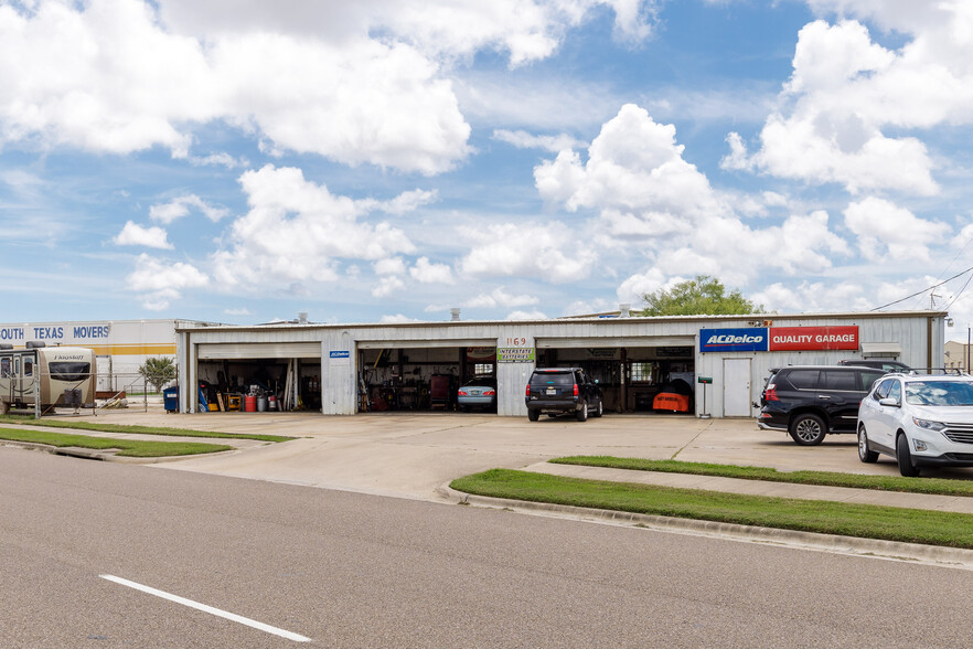 Primary Photo Of 1169 S Padre Island Dr, Corpus Christi Auto Repair For Sale