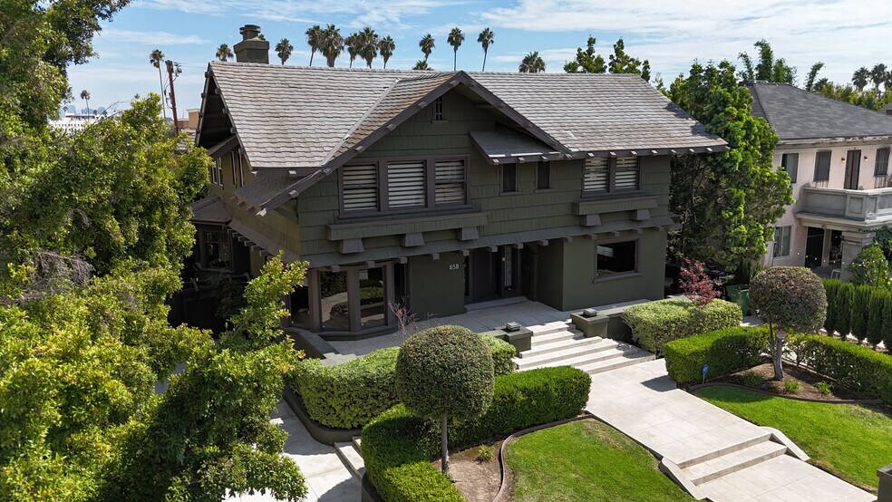 More Photos Of 658 S Bronson Ave, Los Angeles Office Residential For Sale