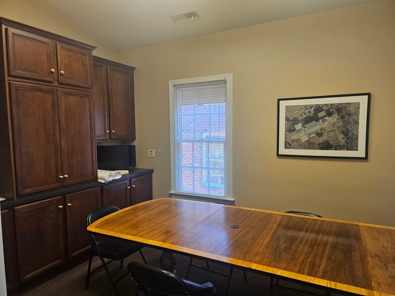 More Photos Of 316 W Millbrook Rd, Raleigh Office For Sale