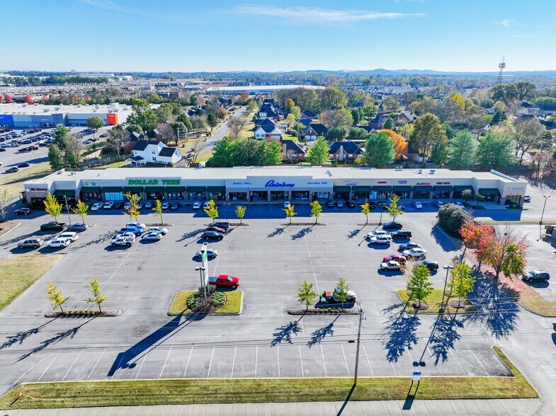 More Photos Of 496 Enon Springs Rd E, Smyrna General Retail For Sale