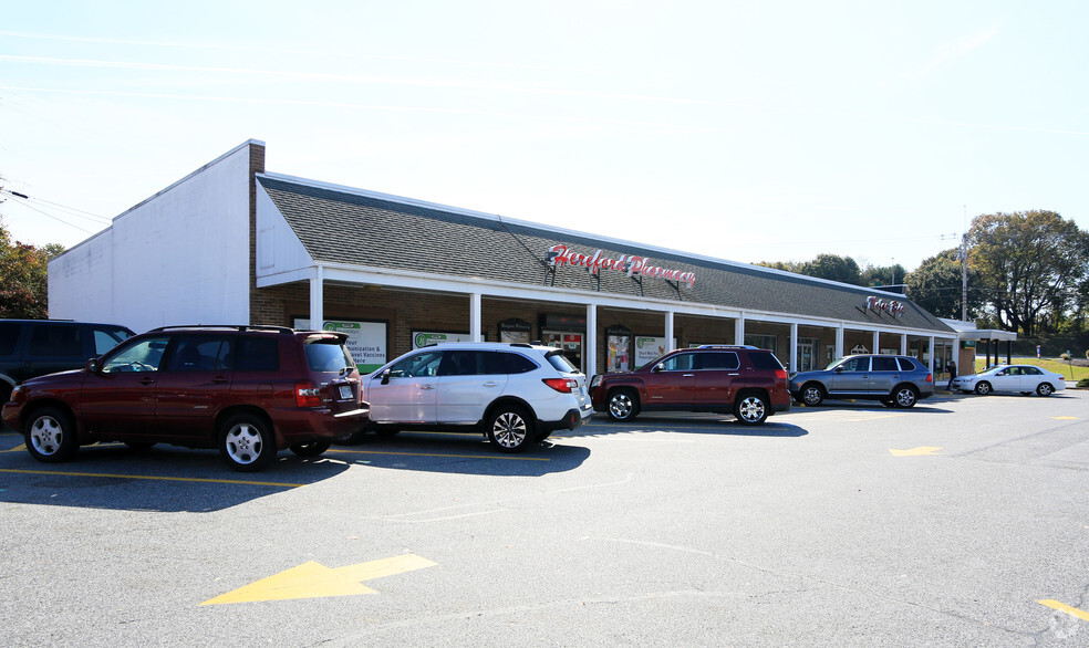 Primary Photo Of 220 Mount Carmel Rd, Parkton General Retail For Lease