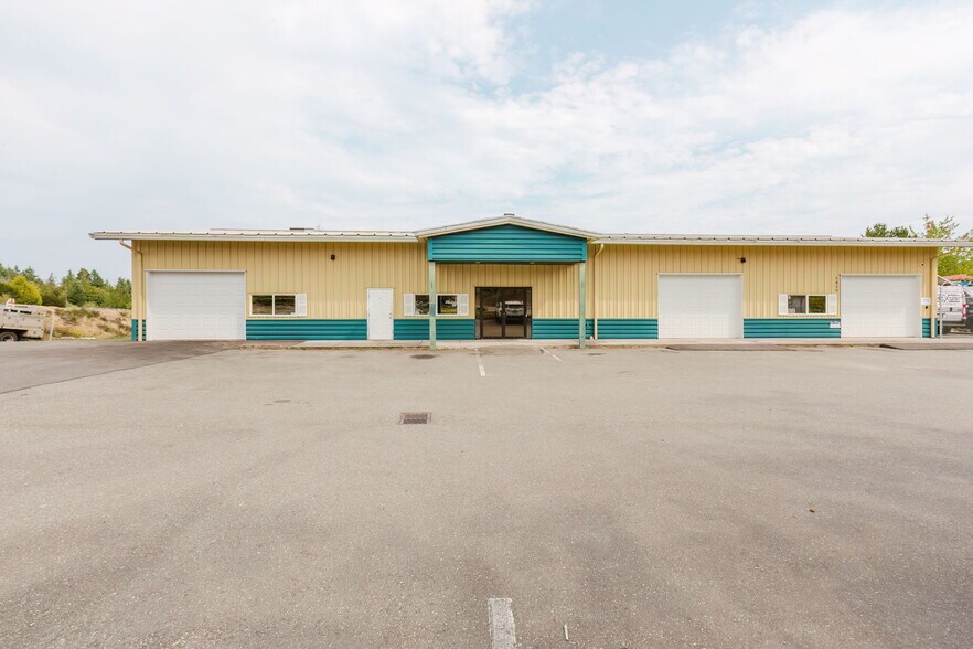 More Photos Of 1415 Lumsden Rd, Port Orchard Warehouse For Sale