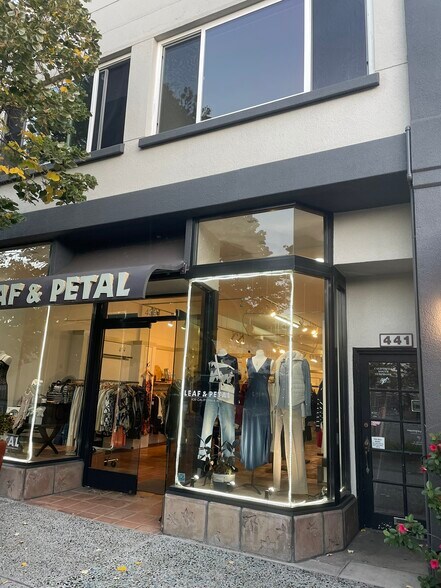 More Photos Of 441 California Ave, Palo Alto Storefront Retail Office For Lease
