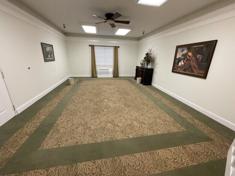 More Photos Of 1069 Klotz Rd, Bowling Green Medical For Lease