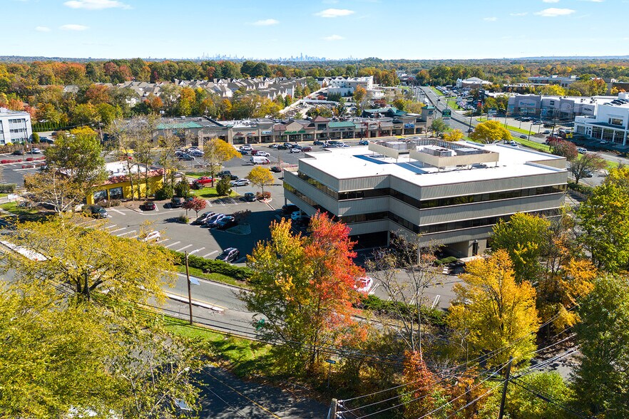 More Photos Of 899 Mountain Ave, Springfield Office For Lease