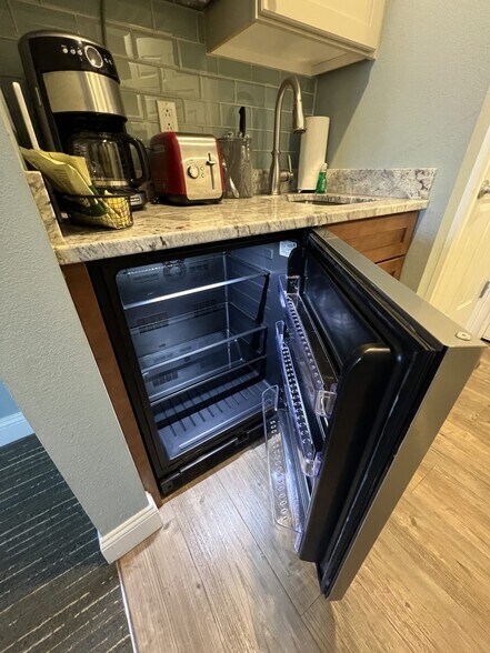 More Photos Of 22 Mountain dr, Lincoln Multifamily For Sale