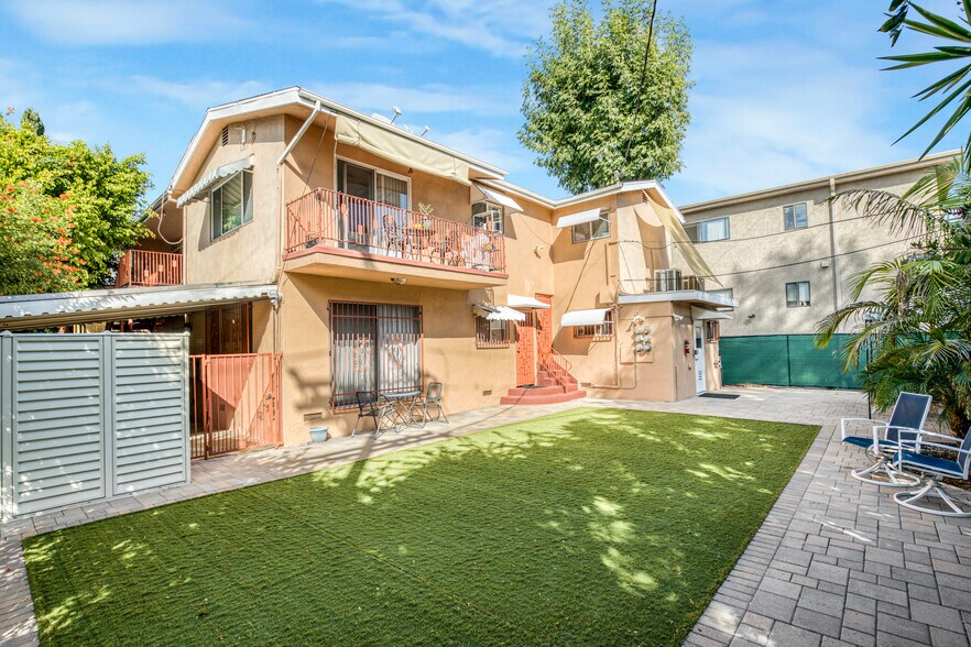 More Photos Of 12256 Riverside Dr, Valley Village Apartments For Sale