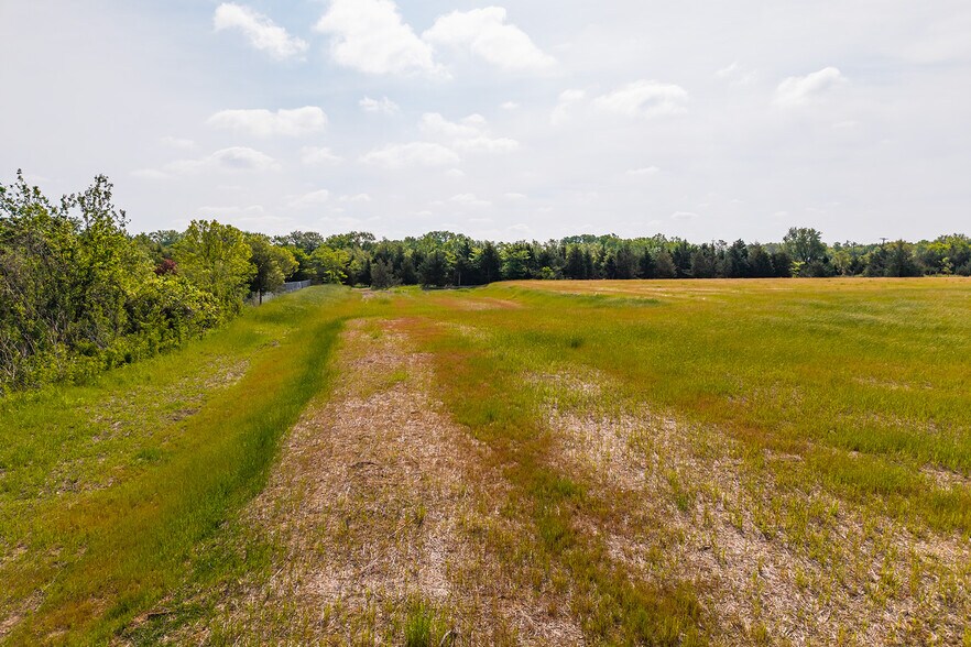 More Photos Of 12998 Kellogg St, Wichita Land For Sale