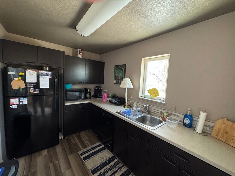 More Photos Of 1570 W 1st St, Loveland Loft Creative Space For Sale