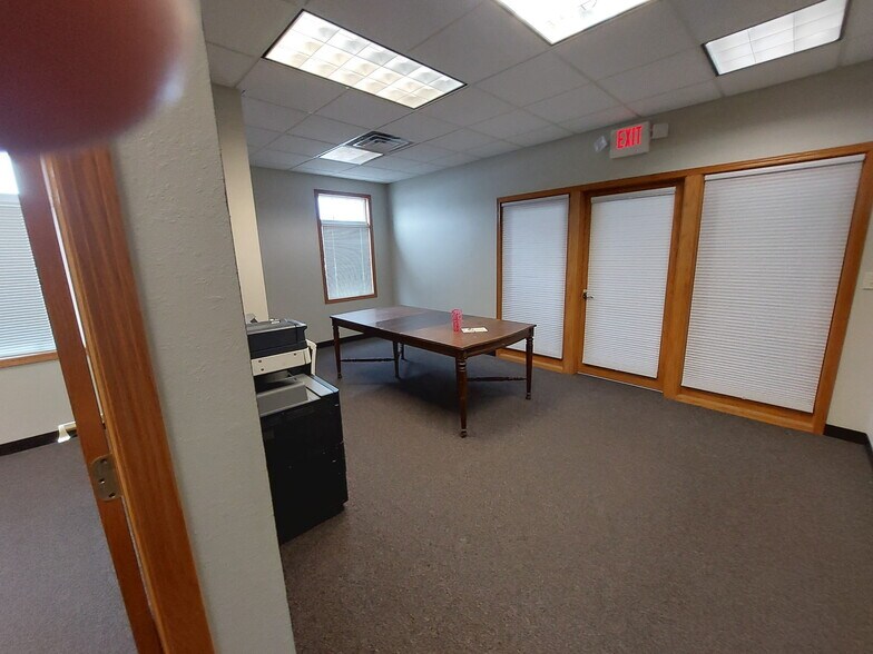 More Photos Of 435 Village Walk Ln, Johnson Creek Office For Lease