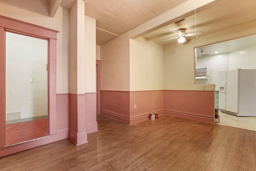 More Photos Of , Spokane General Retail For Sale
