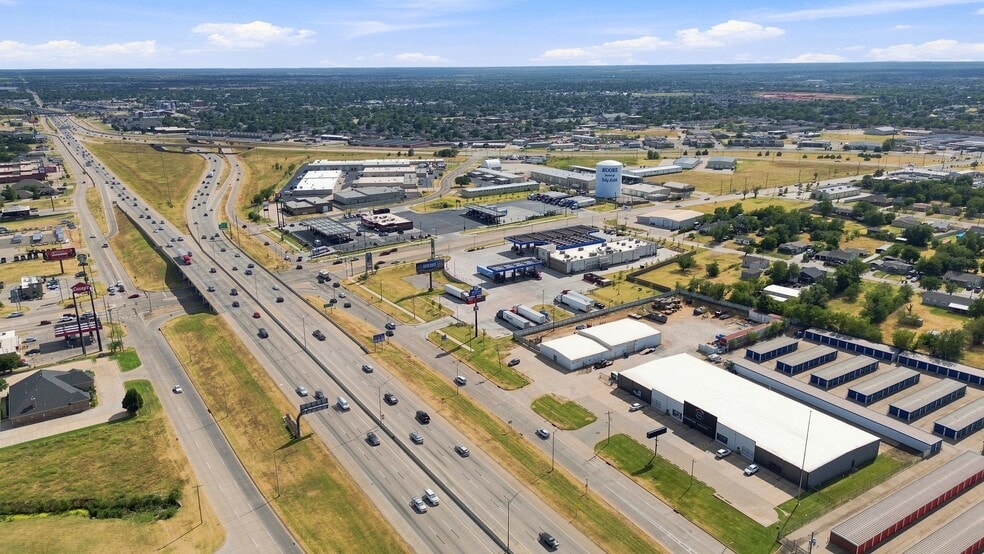 More Photos Of 3001 N I-35 Service Rd, Moore Unknown For Lease