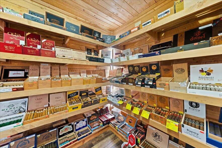 More Photos Of 600-622 New Jersey Ave, Wildwood General Retail For Sale