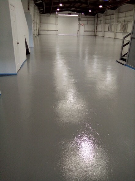 More Photos Of 6827 La Paseo St, Houston Warehouse For Lease
