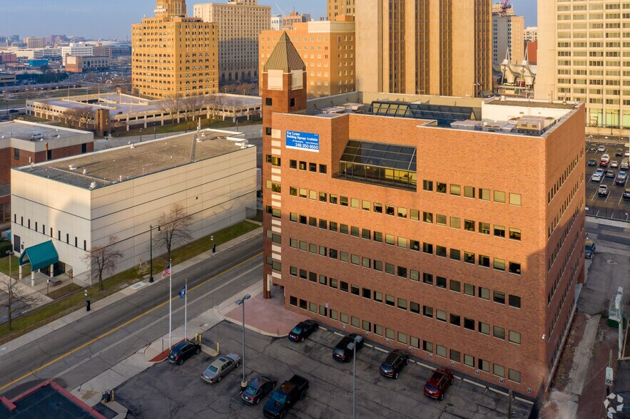 More Photos Of 613 Abbott St, Detroit Office For Lease
