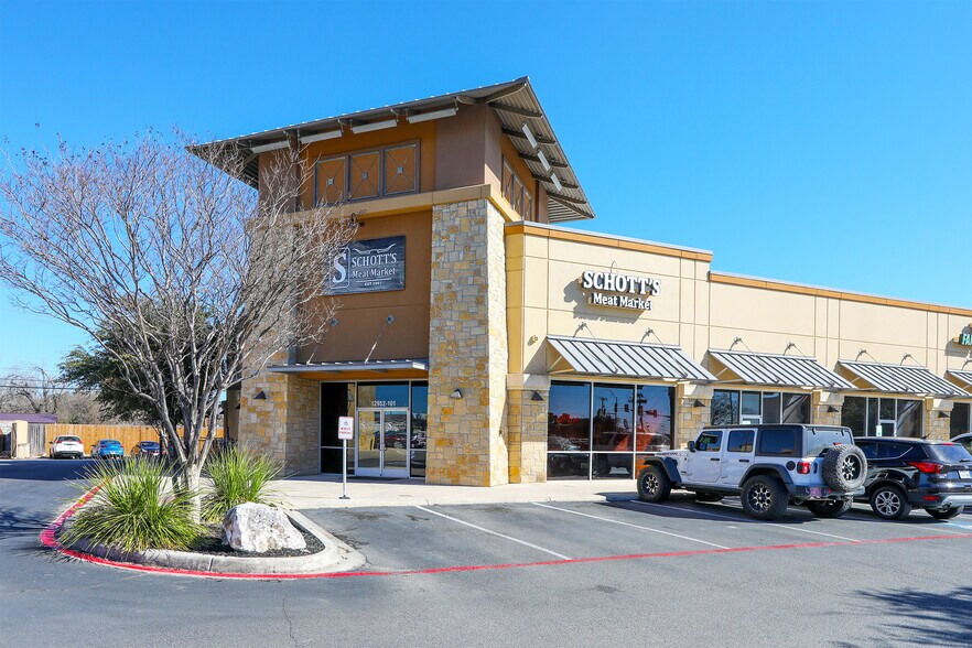 More Photos Of 12908-12932 Bandera Rd, Helotes General Retail For Sale