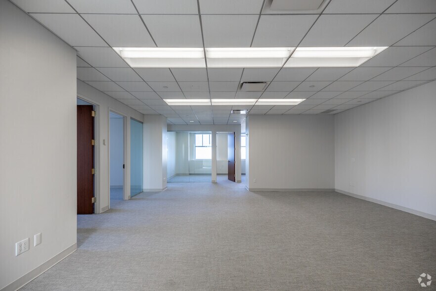 More Photos Of 122 E 42nd St, New York Office For Lease