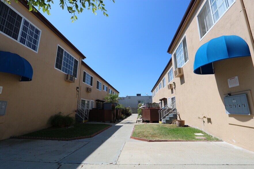 More Photos Of 2331 Walnut Ave, Signal Hill Apartments For Sale