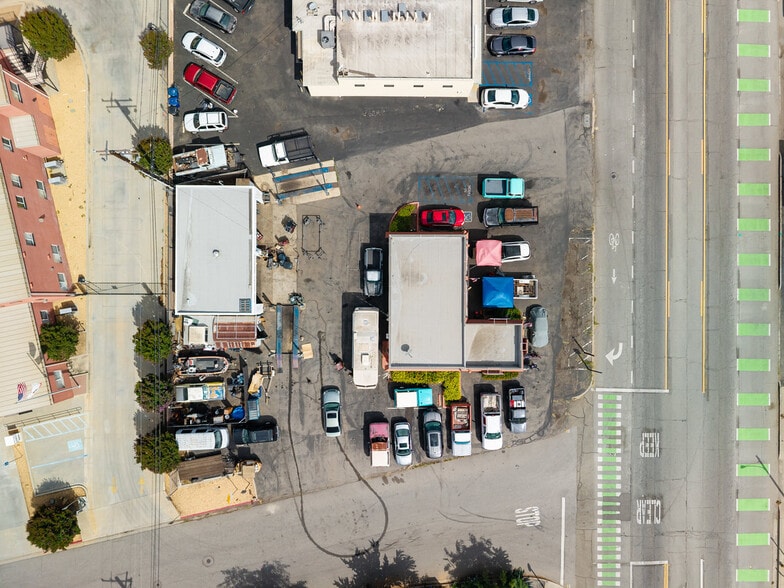 More Photos Of 501 N Ventura Ave, Oak View Auto Repair For Sale