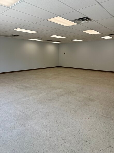 More Photos Of 4311 Sara Rd SE, Albuquerque Research And Development For Sale