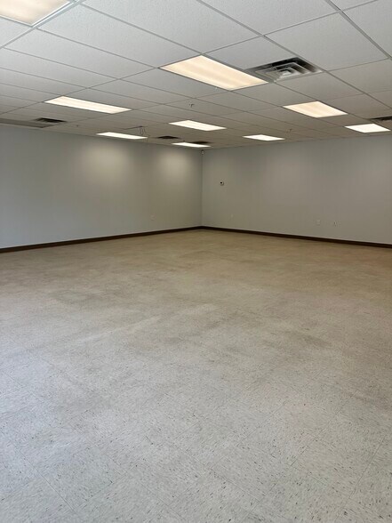 More Photos Of 4311 Sara Rd SE, Albuquerque Research And Development For Sale