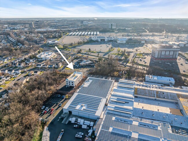 More Photos Of 374 Green St, Woodbridge Coworking Space