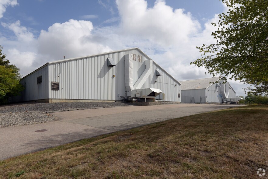 More Photos Of 290 Wood Rd, Braintree Racetrack For Sale