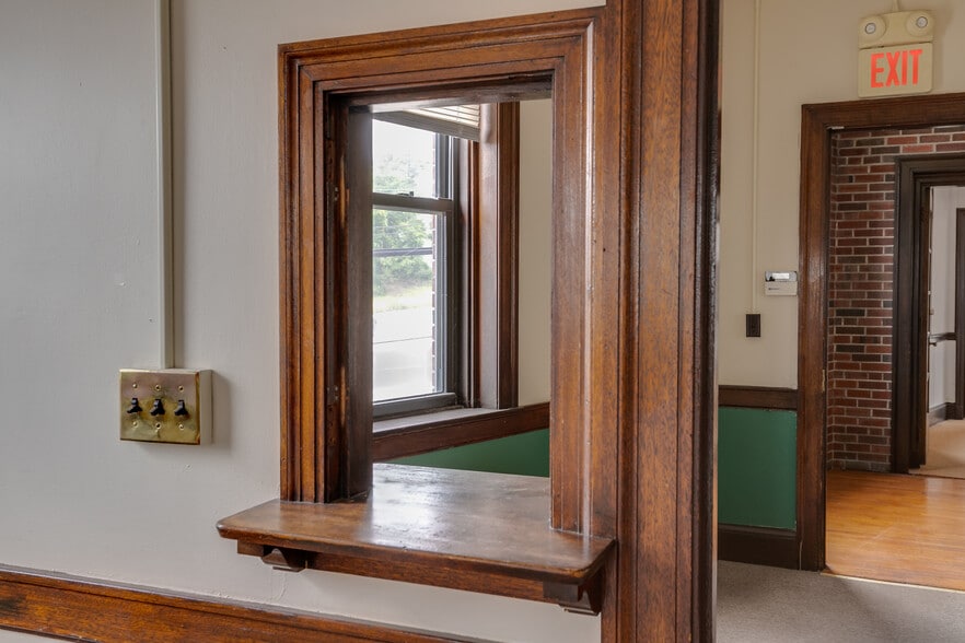 More Photos Of 3661 W Shore Rd, Warwick Warehouse For Sale