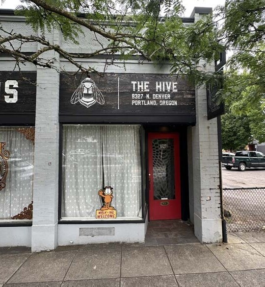 More Photos Of 8327-8329 N Denver Ave, Portland Storefront For Lease