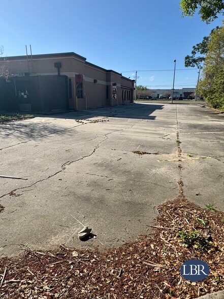 More Photos Of 2650 W New Haven Ave, Melbourne Freestanding For Sale